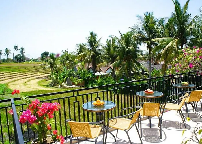 - Pererenan " Abalihouse " 2*