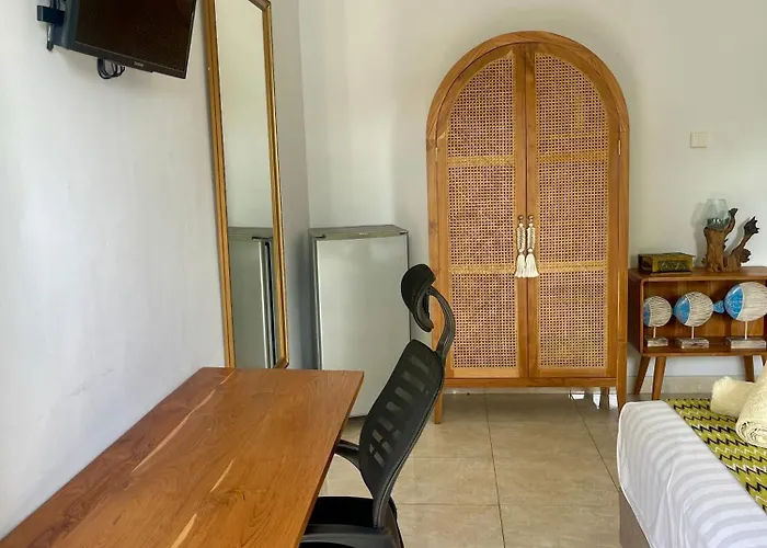 Guest house - Pererenan " Abalihouse "