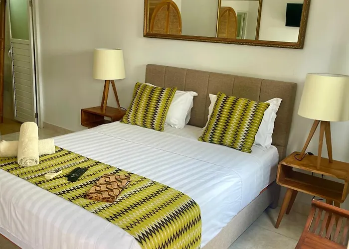 Guest house - Pererenan " Abalihouse "