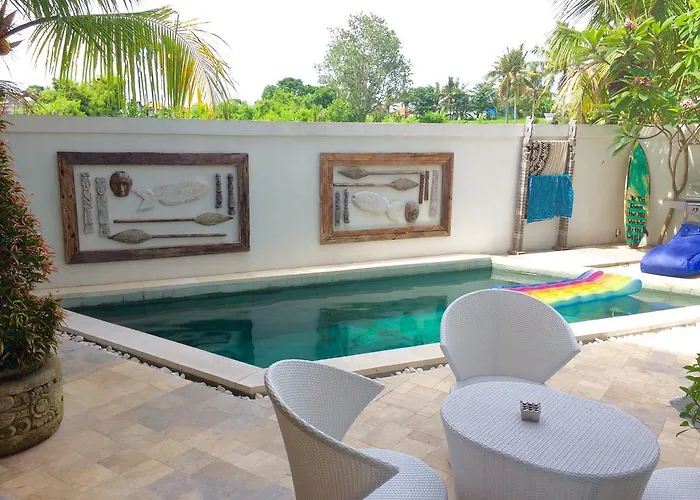 - Pererenan " Abalihouse "