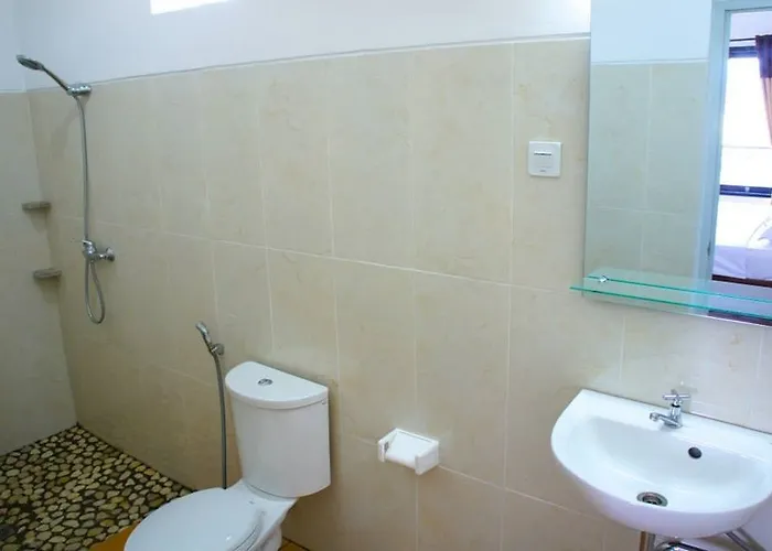 - Pererenan " Abalihouse " Guest house Canggu (Bali)