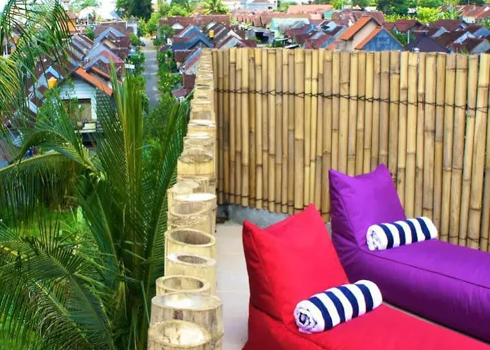 - Pererenan " Abalihouse " Guest house Canggu (Bali)